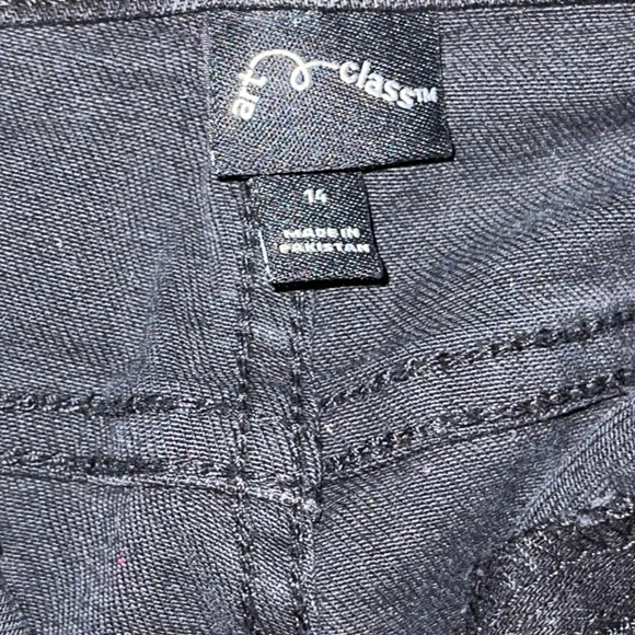 Girls Black Distressed Jeans - Picture 2 of 3